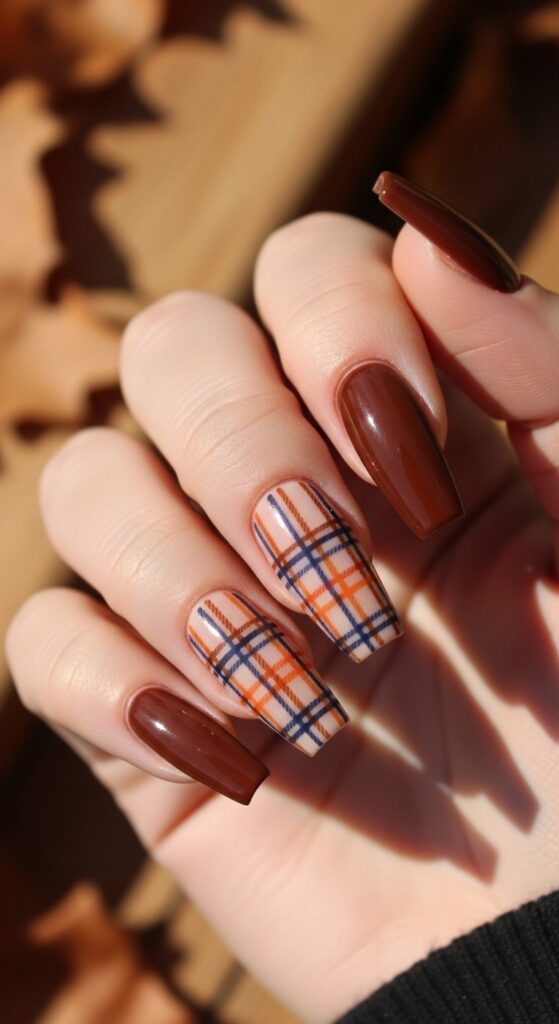 30 Creative Autumn Nail Designs To Inspire Your Next Look 29